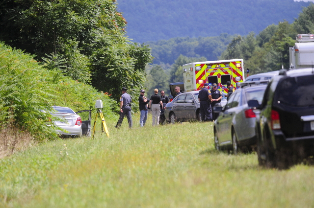 The car of suspected gunman Vester L. Flanagan, also known as Bryce Williams, is seen off Highway I-66 in Fauquier County, Virginia August 26, 2015.  REUTERS/David Manning