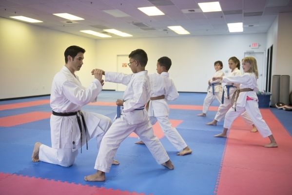 Hiroshi Allen teaches a class in his new dojo location at 8433 West Lake Mead Blvd. in Las Vegas Wednesday, Sept. 9, 2015. (Jason Ogulnik/Las Vegas Review-Journal)
