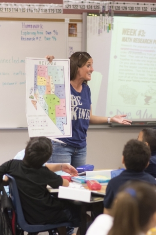 Fifth grade math teacher Emily Miles conducts a lesson at Dr. C. Owen Roundy Elementary School in Las Vegas Wednesday, Sept. 9, 2015. (Jason Ogulnik/Las Vegas Review-Journal)