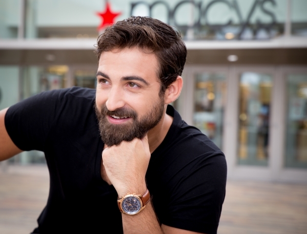 Men wearing gold watch cheap