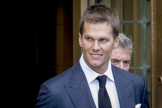 New England Patriots quarterback Tom Brady exits the Manhattan Federal Courthouse in New York August 12, 2015. (Brendan McDermid/Reuters)