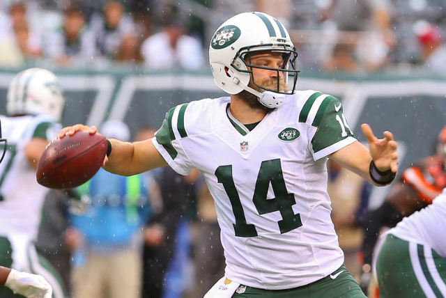 Sep 13, 2015; East Rutherford, NJ, USA; New York Jets quarterback Ryan Fitzpatrick (14) throws a pass during the second half at MetLife Stadium. The Jets defeated the Browns 31-10.  Mandatory Cred ...