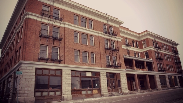 The abandoned Goldfield Hotel (Courtesy Travel Channel)