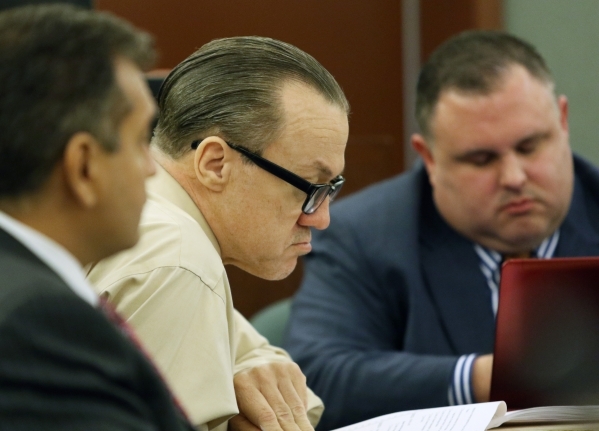 Will Sitton, center, appears before Judge Doug Smith for closing arguments Friday, Oct. 23, 2015, in Las Vegas. Lawyers Chris Oram, left, and James Oronoz, sit nearby. Sitton and Jacquie Schafer ( ...