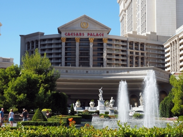 Caesars Palace – Hotel Review