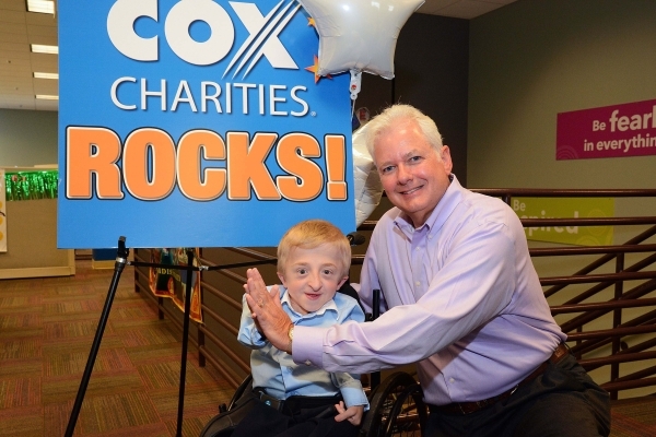 Michael Bolognini Vice President And Market Leader For Cox Communications Las Vegas Right Is Shown With Best Buddies Nevada Ambassador 12 Year Old Daniel Mccarty Cox Charities Recently Awarde Las Vegas Review Journal