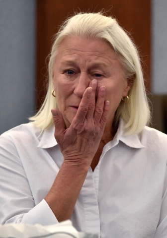 Long time girlfriend of murder victim Michale Boldon, Beth Hultgren wipes her eyes as she speaks during Ammar Harris‘s penalty hearing at the Regional Justice Center on Monday, Nov. 2, 2015, ...