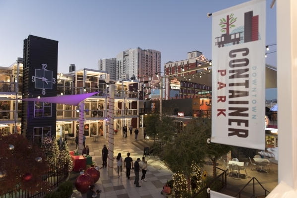 plakat toilet afbrudt Downtown's Container Park: A good fit for all businesses? | Las Vegas Review-Journal plakat toilet afbrudt Downtown's Container Park: A good fit for all businesses? | Las Vegas Review-Journal