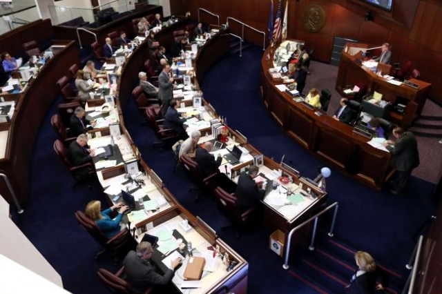 The Nevada Senate works in the final hours of the session at the Legislative Building in Carson City, Nev., on Monday, June 1, 2015. (Cathleen Allison/Las Vegas Review-Journal)