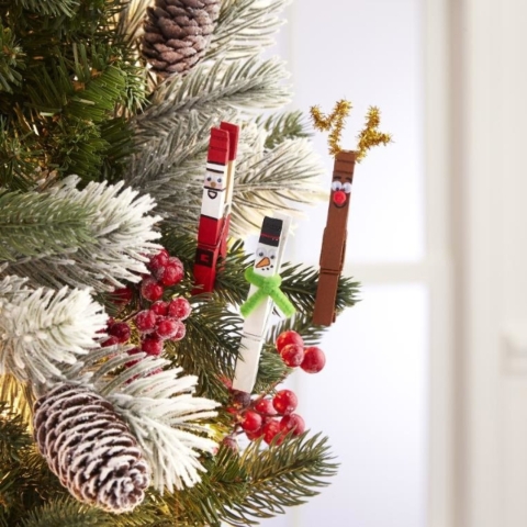 Michaels offers a workshop to make clothespin tree decorations. COURTESY MICHAELS