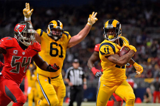 The Rams' Color Rush uniforms are actually good 