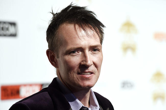 Scott Weiland poses during the 10th annual "Classic Rock Roll of Honour" awards in Los Angeles, California November 4, 2014. REUTERS/Kevork Djansezian