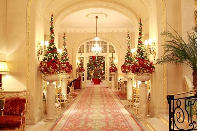 Twinkling lights, glitter and gourmet menus galore -- without a single dish to wash or tree to trim.  Spending Christmas at a hotel does hold a certain allure. Whether you stay for a week or drop  ...