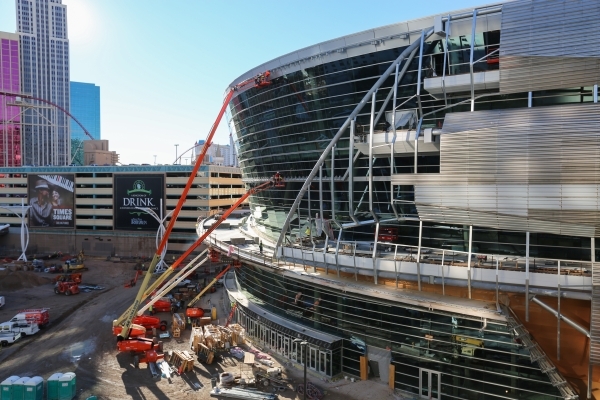 Construction workers continue building the exterior of the T-Mobile Arena on the Strip in Las Vegas on Wednesday, Jan. 6, 2016. Brett Le Blanc/Las Vegas Review-Journal Follow @bleblancphoto