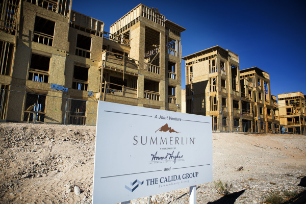 The Constellation apartment complex located on Town Center Drive and Griffith Peak Drive in Downtown Summerlin is seen on Tuesday, Jan. 12, 2016. The 124 luxury rental units, ranging from 941 to ...