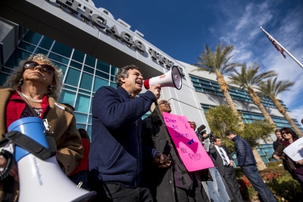 Actor Mark Ruffalo speaks to the crowd during a solar energy rally at the PUC offices in Las Vegas on Wednesday, Jan. 13, 2016. Joshua Dahl/Las Vegas Review-Journal.