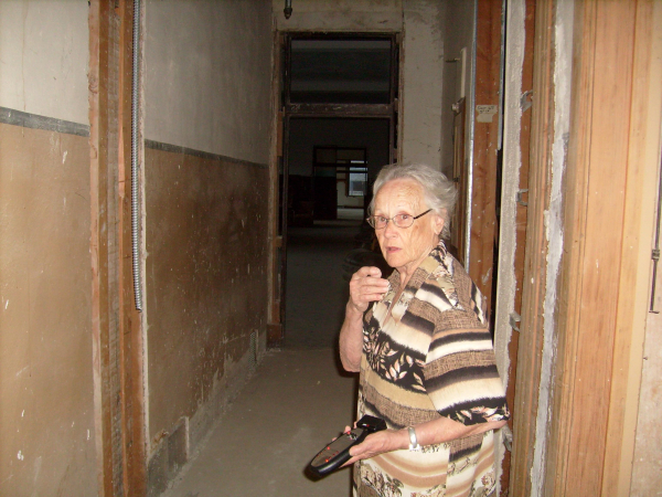 For years, Virginia Ridgway has been he grand old dame of the Goldfield Hotel, the keep of the keys, the leader of all tours. The long-shuttered hotel, which is popular among history buffs and fan ...