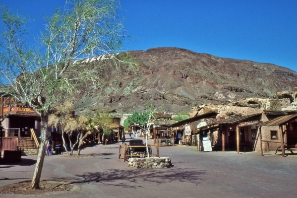 California‘s Calico ghost town, near Barstow, lives on today as a historical attraction and regional park. (Thinkstock)