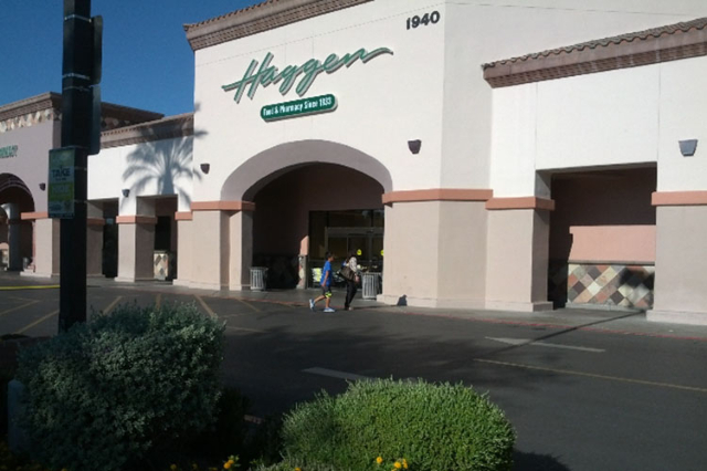 Albertsons will take over the closed Haggen​ store at 1940 Village Center Circle in Summerlin in March. (Las Vegas Review-Journal file)