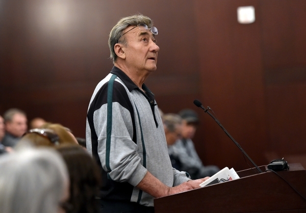 Leonard Stein, tells the story of his wife‘s guardianship as he speaks during the Nevada Supreme Court guardianship committee meeting at the Regional Justice Center Friday, Feb. 26, 2016. Da ...