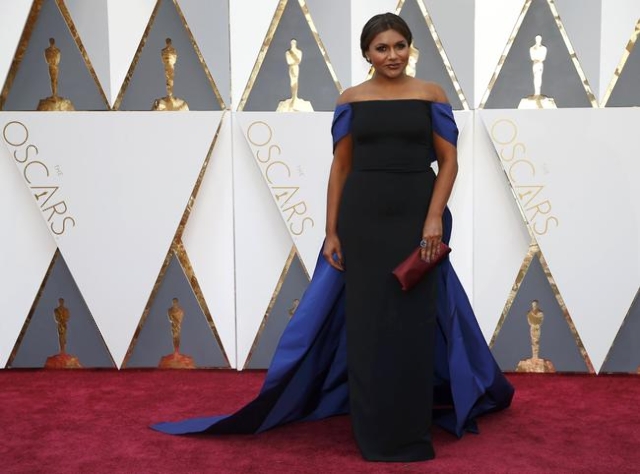 Actress Mindy Kaling arrives at the 88th Academy Awards in Hollywood, California February 28, 2016.  REUTERS/Lucy Nicholson