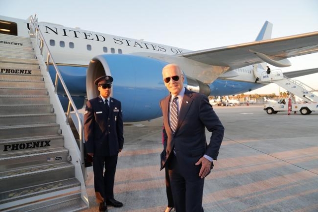 Vice President Joe Biden will seek to amplify his message against campus sexual assault at this weekend‘s Oscars ceremony, appearing during the telecast to introduce singer Lady Gaga and mak ...