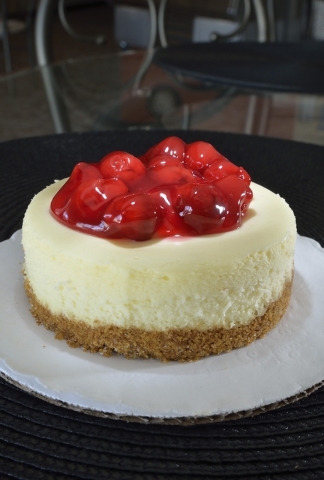 The cherry cheesecake is shown at Gotta Love Cheesecake at 5081 N. Rainbow Blvd. in Las Vegas on Saturday, Feb. 6, 2016. Bill Hughes/Las Vegas Review-Journal