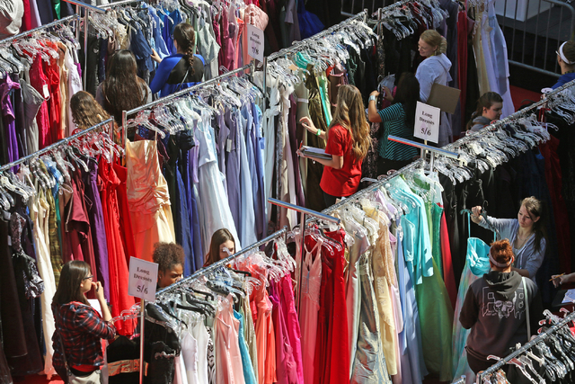  Prom  event gives hundreds of high schoolers free gowns  