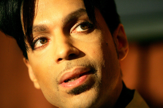 Recording artist Prince speaks during a news conference about his recording agreement between himself and Universal Records on Tuesday, Dec. 13, 2005, in Beverly Hills, Calif.  (AP Photo/Danny Mol ...