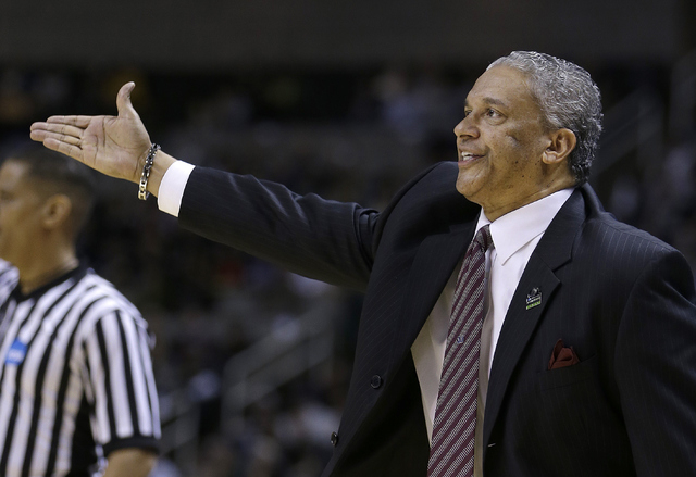 New Mexico State head coach Marvin Menzies gestures during the first half of a second-round game in the NCAA college basketball tournament against Saint Louis in San Jose, Calif., Thursday, March ...