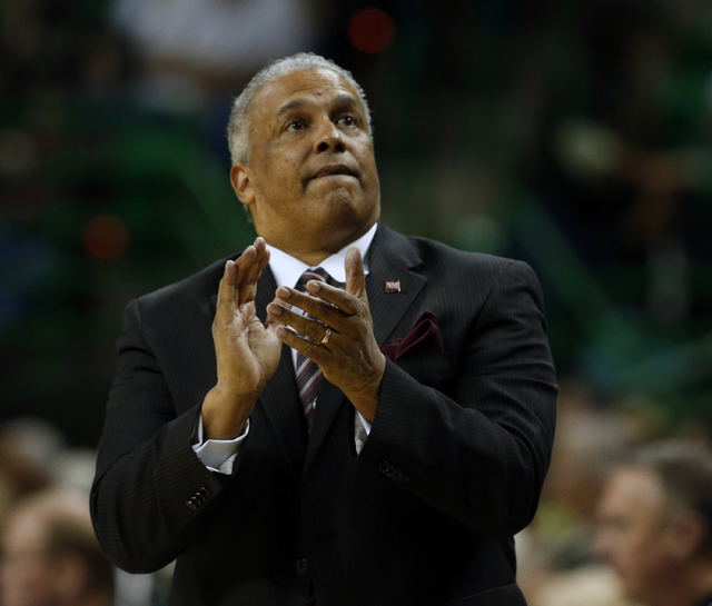 New Mexico State  head coach Marvin Menzies looks at the scoreboard during an NCAA college basketball game against Baylor in the second half Wednesday, Dec. 23, 2015, in Waco, Texas. (AP/Rod Aydel ...