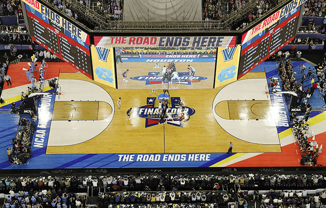 Villanova plays North Carolina during the first half of the NCAA Final Four tournament college basketball championship game Monday, April 4, 2016, in Houston. (AP Photo/Morry Gash)