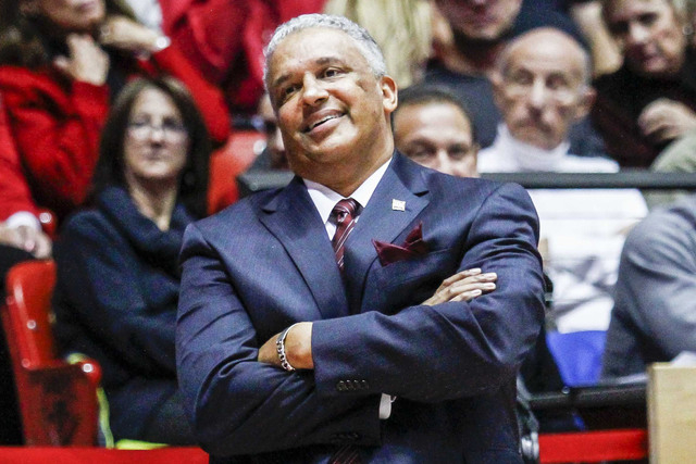 New Mexico State coach Marvin Menzies reacts to a call during the second half of an NCAA college basketball game against New Mexico on Wednesday, Dec. 16, 2015, in Albuquerque, N.M. (AP Photo/Juan ...
