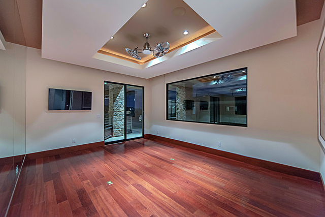 Guest room. (Courtesy Simply Vegas)