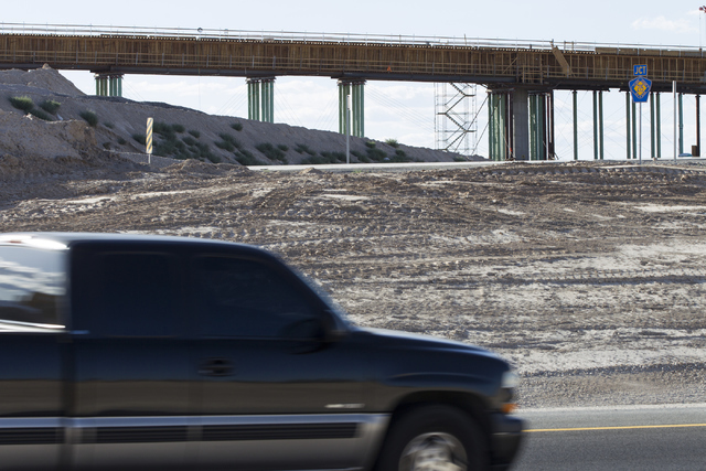 A motorist uses a new ramp that transitions northbound U.S. 95 traffic to eastbound 215 Beltway on Friday, May 27, 2016, in Las Vegas. Erik Verduzco/Las Vegas Review-Journal Follow @Erik_Verduzco