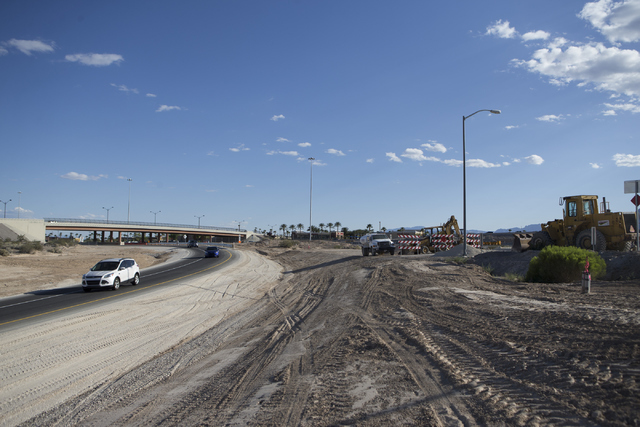 Motorists use a new ramp that transitions northbound U.S. 95 traffic to eastbound 215 Beltway on Friday, May 27, 2016, in Las Vegas. Erik Verduzco/Las Vegas Review-Journal Follow @Erik_Verduzco