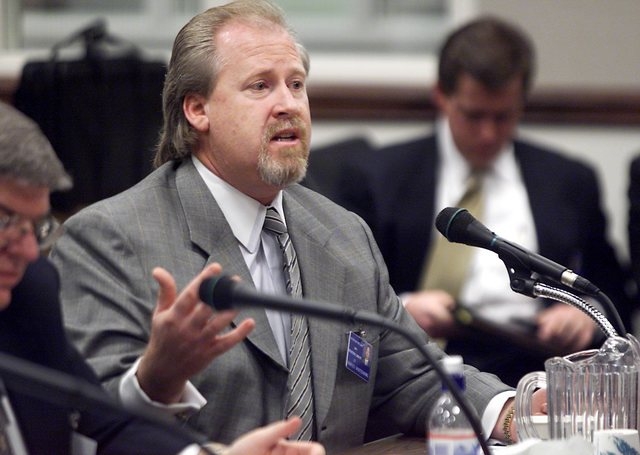 Lobbyist Harvey Whittemore testifies before the Senate Commerce and Labor committee in the Legislative Building in Carson City, Wednesday, Feb. 7, 2001. (K.M. Cannon/Las Vegas Review-Journal)