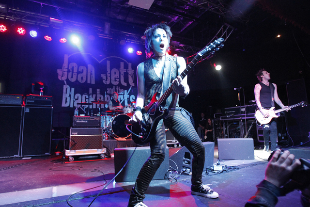 Rock singer Joan Jett and the Blackhearts perform during the 2010 Sundance Film Festival in Park City, Utah January 23, 2010. REUTERS/Mario Anzuoni (UNITED STATES - Tags: ENTERTAINMENT) - RTR29DVX