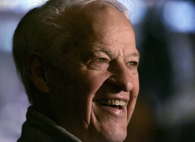 Gordie Howe dead at 88: Mr. Hockey was bigger than the game, but