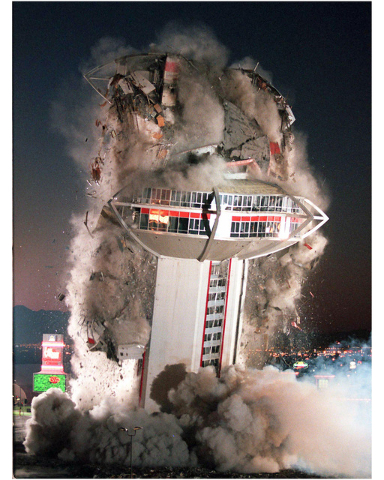 CLINT KARLSEN/LAS VEGAS REVIEW-JOURNAL
The tower of the Landmark hotel-casino comes crashing down during a planned implosion of the iconic Las Vegas Strip property on November 7, 1995.