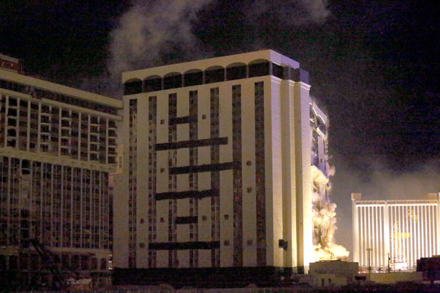 Video of implosion levels tower of Las Vegas' Riviera casino