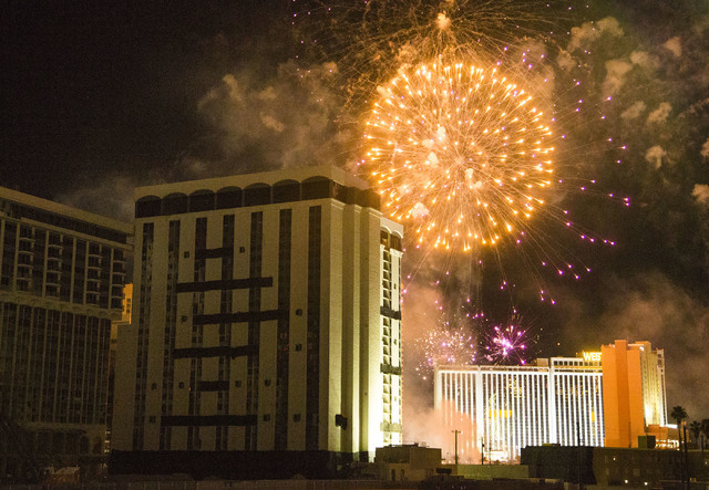 Riviera, infamous Las Vegas mobster hotel, demolished amid fireworks