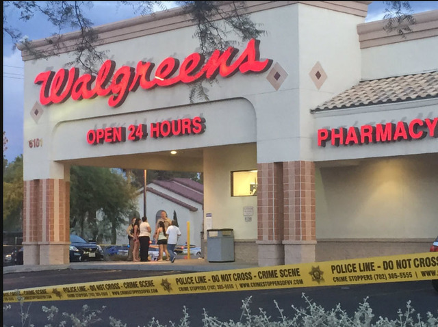 Las Vegas police investigate a homicide outside a Walgreens at Lake Mead and Jones boulevards in Las Vegas on Wednesday, June 29, 2016. Rachel Crosby/Las Vegas Review-Journal Follow @rachelcrosby