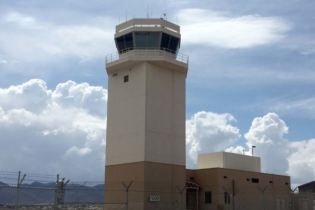 Henderson Executive Airport air traffic control tower. (Keith Rogers/Las Vegas Review-Journal)