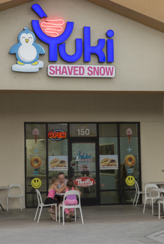 Shaved Snow Starts To Stick In Las Vegas Las Vegas Review