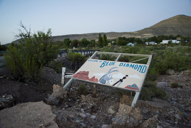 A welcome sign is seen in the town of Blue Diamond on Wednesday morning, Aug. 10, 2016. (Daniel Clark/Las Vegas Review-Journal) Follow @DanJClarkPhoto