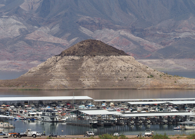 The "bathtub ring" can be seen at the Boulder Basin Las Vegas Boat Harbor at Lake Mead, Thursday, Aug. 4, 2016.  (Jerry Henkel/Las Vegas Review-Journal)