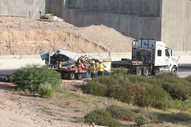 An overnight crash in the eastbound lanes of the 215 Beltway closed the airport connector, Wednesday, Aug. 24, 2016. (Bizuayehu Tesfaye/Las Vegas Review-Journal Follow @bizutesfaye)