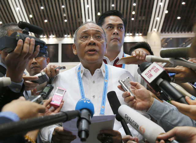 Philippine Presidential Spokesperson Ernesto Abella reads another statement on the cancellation of the bilateral meeting between Philippine President Rodrigo Duterte and U.S. President Barack Obam ...