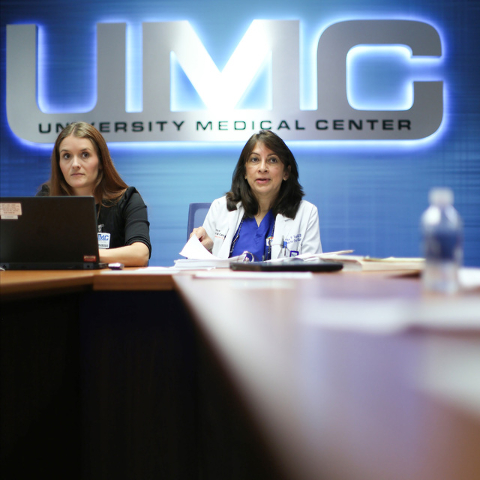 Dr. Meena Vohra, right, heads a meeting at University Medical Center in Las Vegas on Thursday, Sept. 22, 2016. Brett Le Blanc/Las Vegas Review-Journal Follow @bleblancphoto